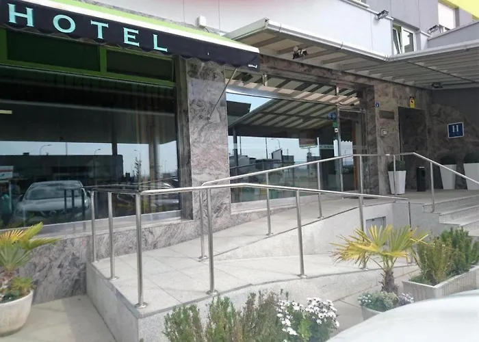 La Basilica 招待所 3*